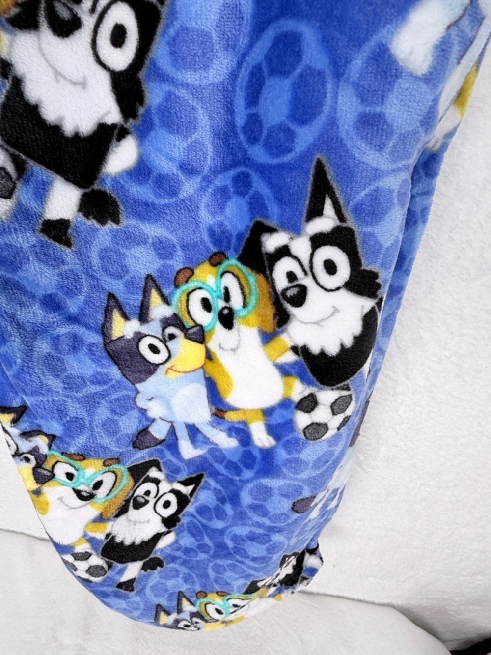 Bluey Soccer Buddies Plush Throw Blanket Kids Fleece Touch 50x70 Bluey Bingo - Picture 6 of 7